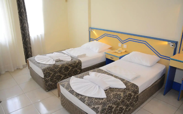 Almera Apart Hotel