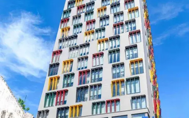 Wink Cantho Centre, Unscripted by Hyatt - 24 Hours stay