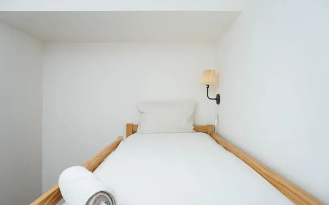 Minimalist And Comfy 2Br Signature Park Grande Apartment