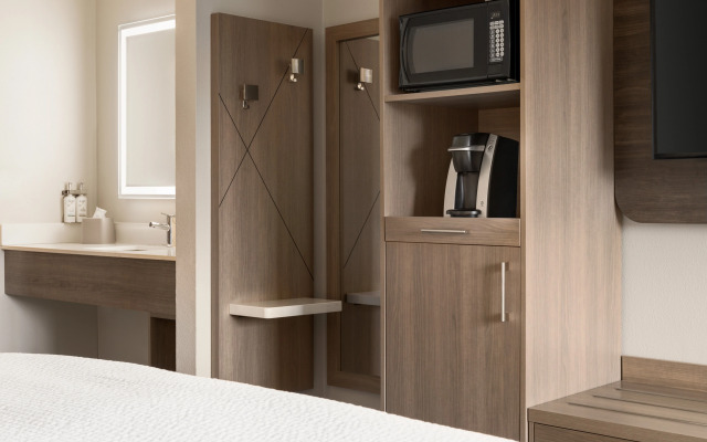 Holiday Inn Express Bowling Green by IHG
