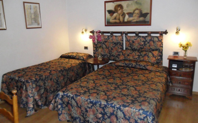 Piccolo Hotel