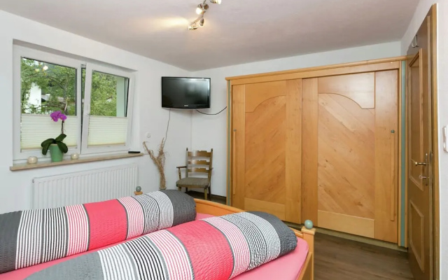 Cozy Apartment in Lermoos with Ski-Lift Nearby