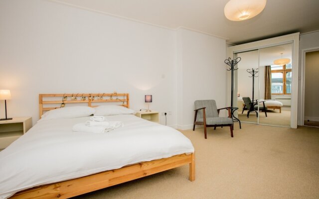 Отель Central London 1 Bedroom Flat Великобритания, Лондон - отзывы, цены и фото номеров - забронировать отель Central London 1 Bedroom Flat онлайн комната для гостей