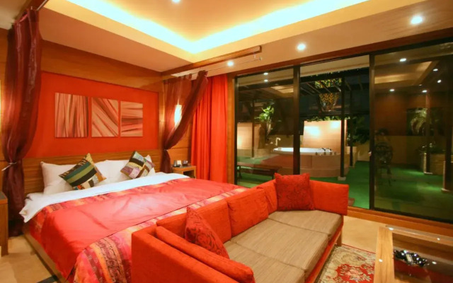 Hotel Aura Daito