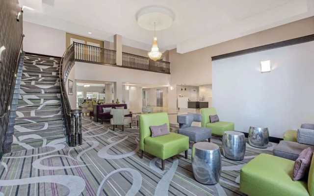 La Quinta Inn Suites Modesto Salida