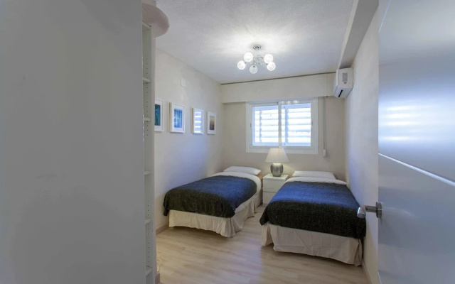 Valencia Flat Rental - Malvarrosa Beach Cavite