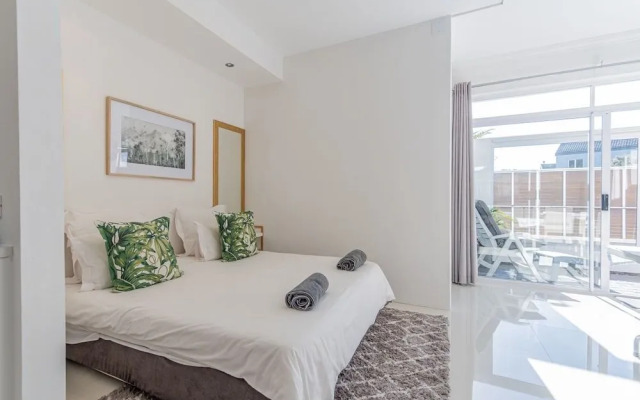Greenways Beach House