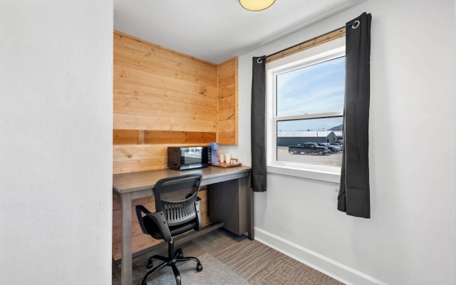 Copper Hill Suites