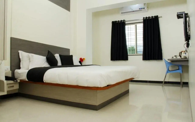 OYO Rooms Railway Station Bazar