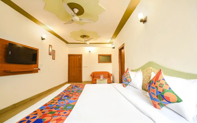 Fabhotel The Grand Ambrosia