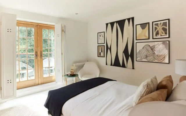The Hampstead Wonder Spacious 4bdr House With Balcony