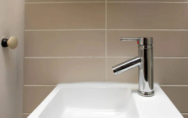 Stylish 2 Bedroom Flat With Large Private Garden