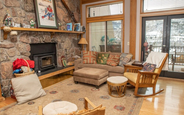 16 Chambertin Townhomes Townhouse