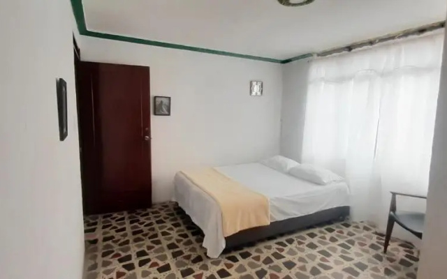 hostal la 18