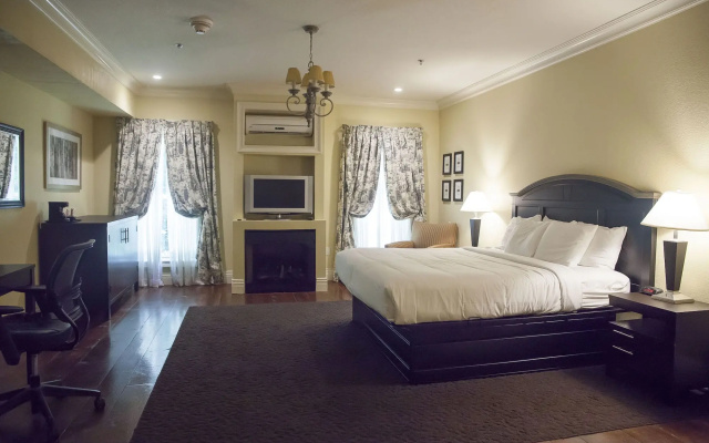 Niagara Crossing Hotel & Spa