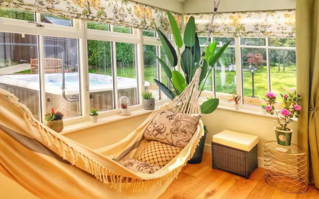 Daweswood Guest Suite - Luxury retreat with optional hot tub