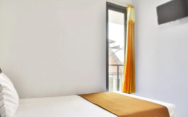 ZEN Rooms Basic near Kota Kasablanka