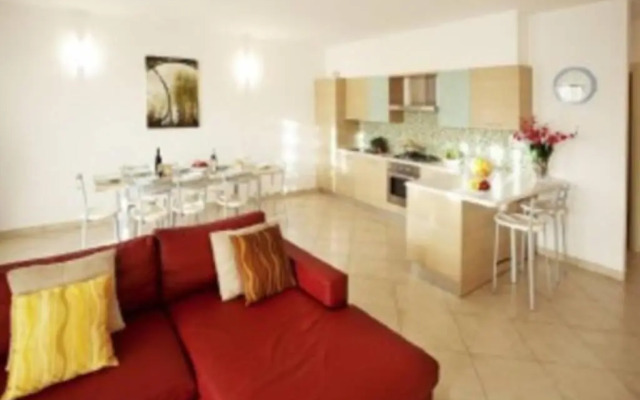 Tremezzo Residence 5-1 of 11 Apartments in An Exclusive Residence by Italian Apartments