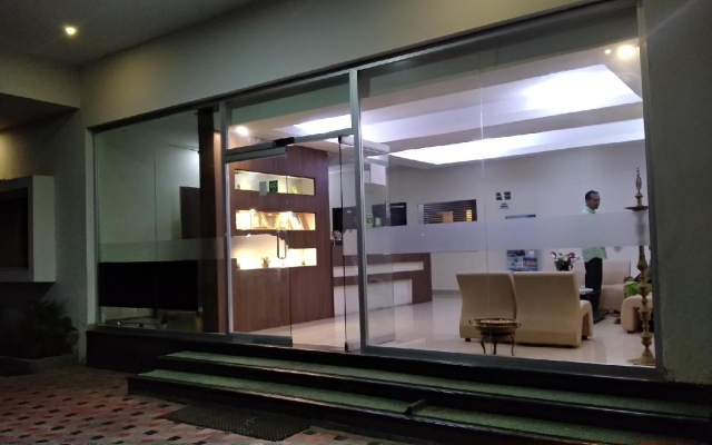 Hotel Pearl Residency