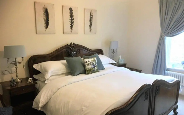 Little Redlands B&B