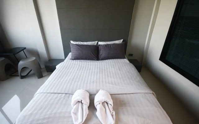 Koh Larn Villa Resort