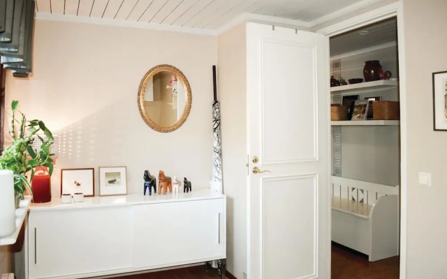 Nice Home in Motala With 4 Bedrooms