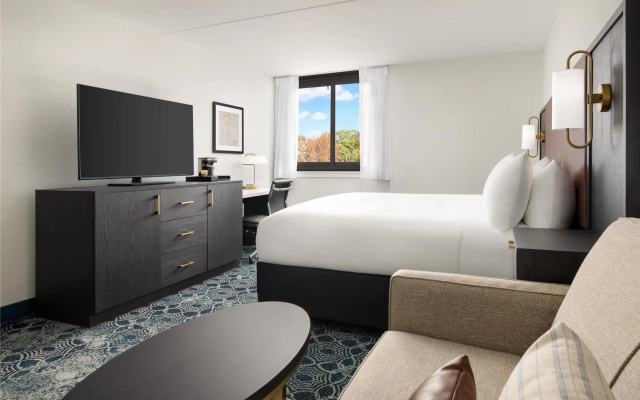Holiday Inn Concord Downtown