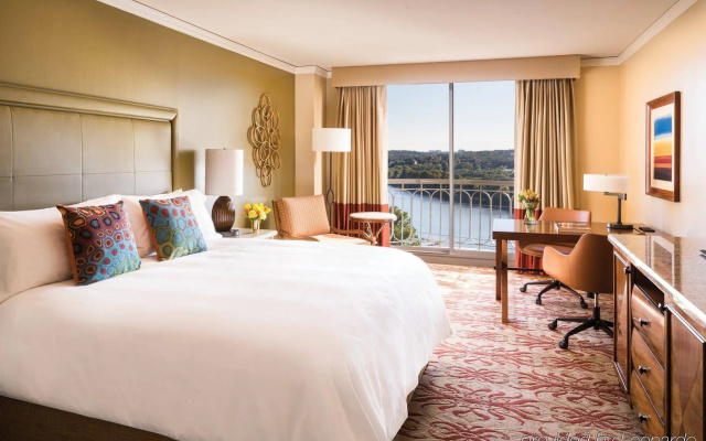 Four Seasons Hotel Austin
