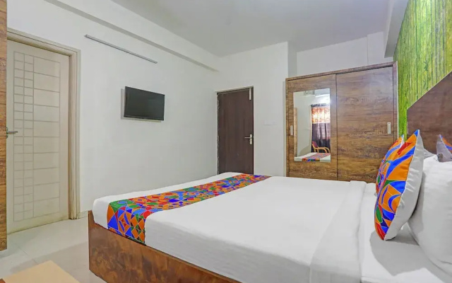 FabHotel Balaji Luxury - Near Jakkur Cross, Manyata Tech Park
