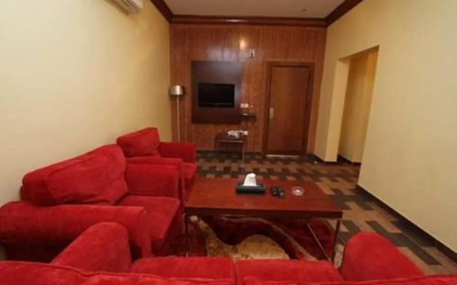 Raoum Inn Arar
