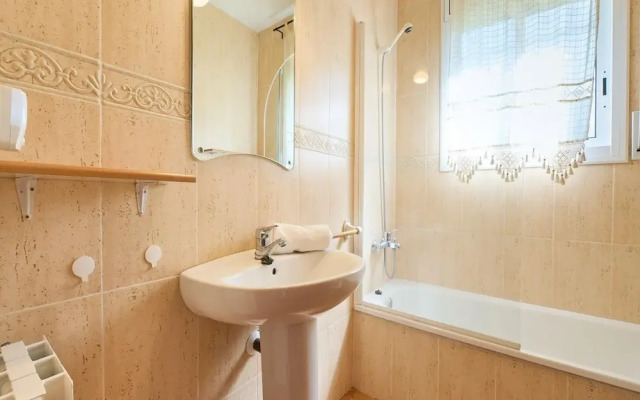 Villa on Costa Brava With Pool & Sea Views