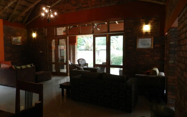 Kutandara Lodges