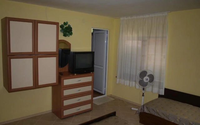 Guest Rooms "Kamberovi"