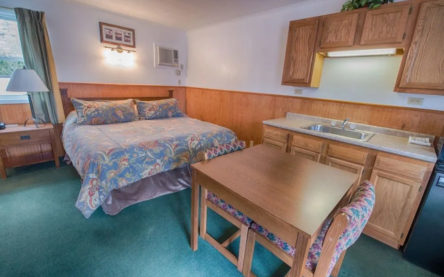 Placid Bay Hotel
