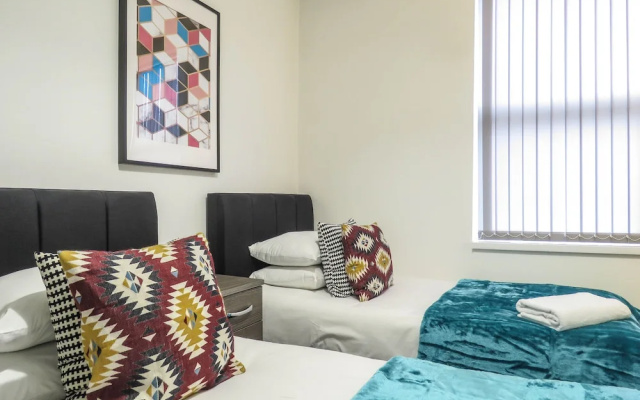 Tudors Esuites Birmingham House