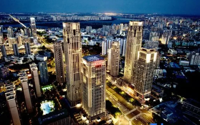 Ya Hotel (Haikou Riyue Square Duty Free Shop)