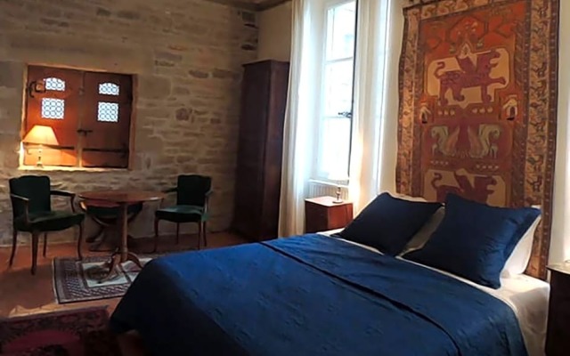 Maison Romane 1136