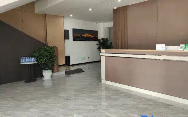 Haiyue Hotel (Lancang Huimin Town)