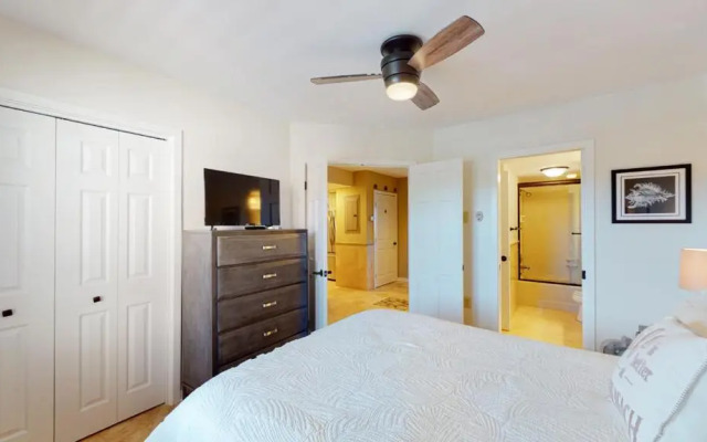 7169 Harbourside II