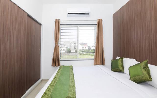 Treebo Sapphire Studio