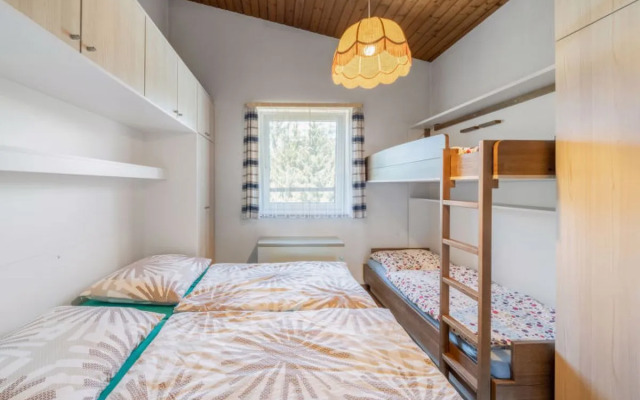 Haus Point 25020
