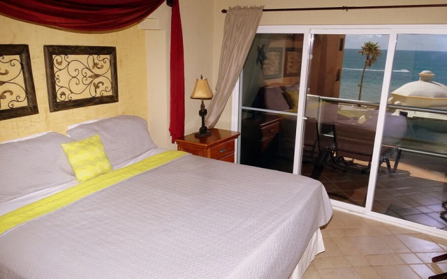 Baja 305 - 2 Br Condo