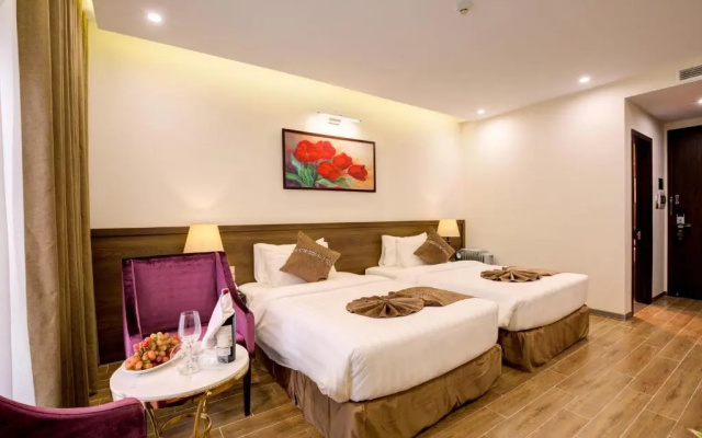 Heaven Gate Hotel O Quy Ho