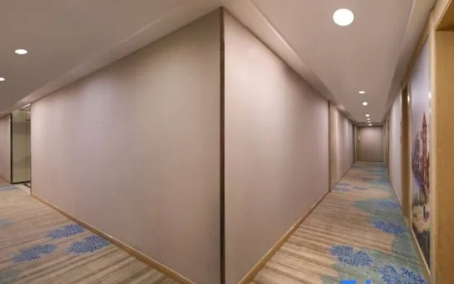 Vienna International Hotel (Nanning Jiangnan Wanda Plaza)