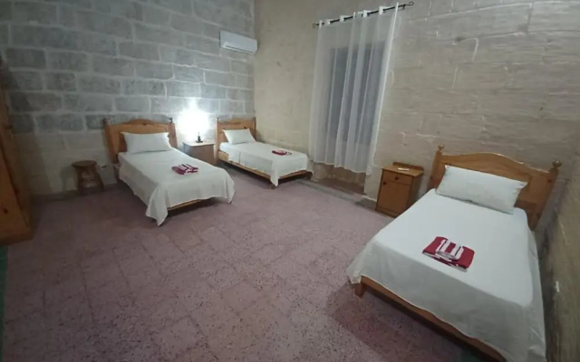 Peace Heaven Farmhouse Zebbug Gozo, With Pool