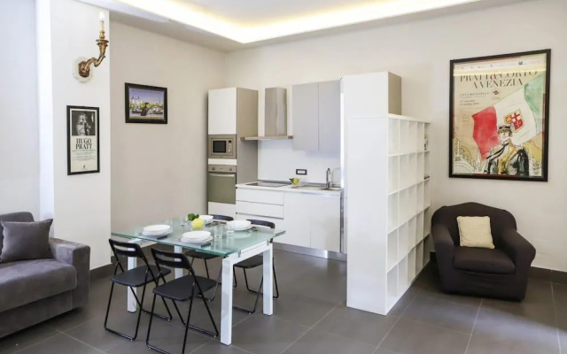 Palazzo Firrao - Stylish Apartment CAV