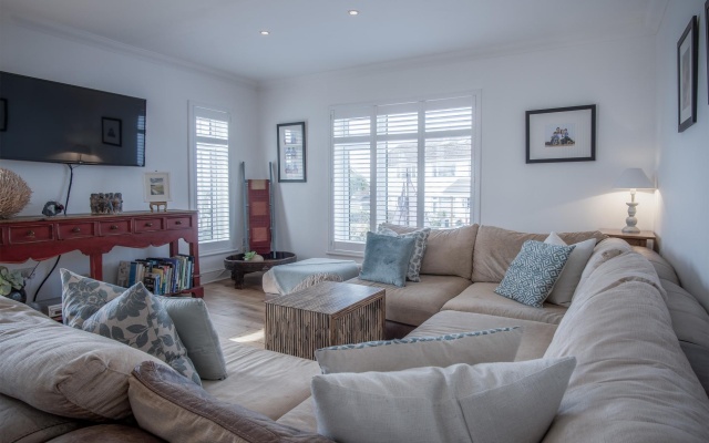 Town Heights - 3 Bedroom Holiday Home - Tenby