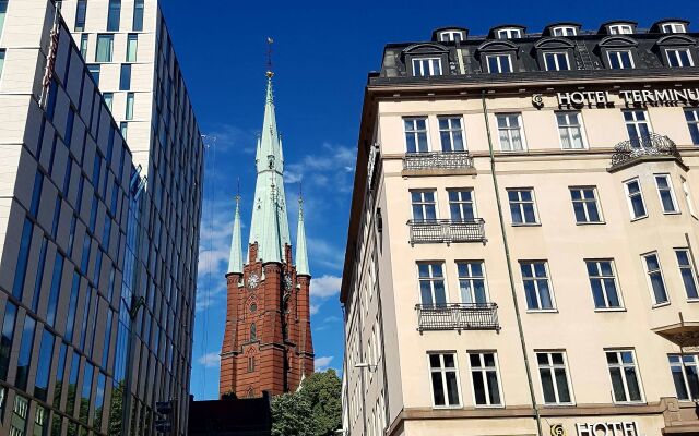 Отель Terminus Stockholm Швеция, Стокгольм - 2 отзыва об отеле, цены и фото номеров - забронировать отель Terminus Stockholm онлайн вид на фасад