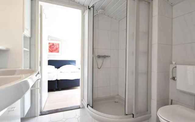 Cozy Holiday Home in Flushing near Sea