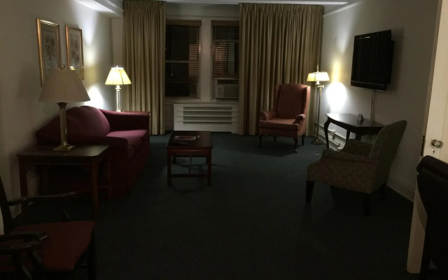Salisbury Hotel